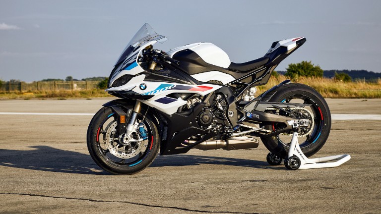BMW S1000RR action-2