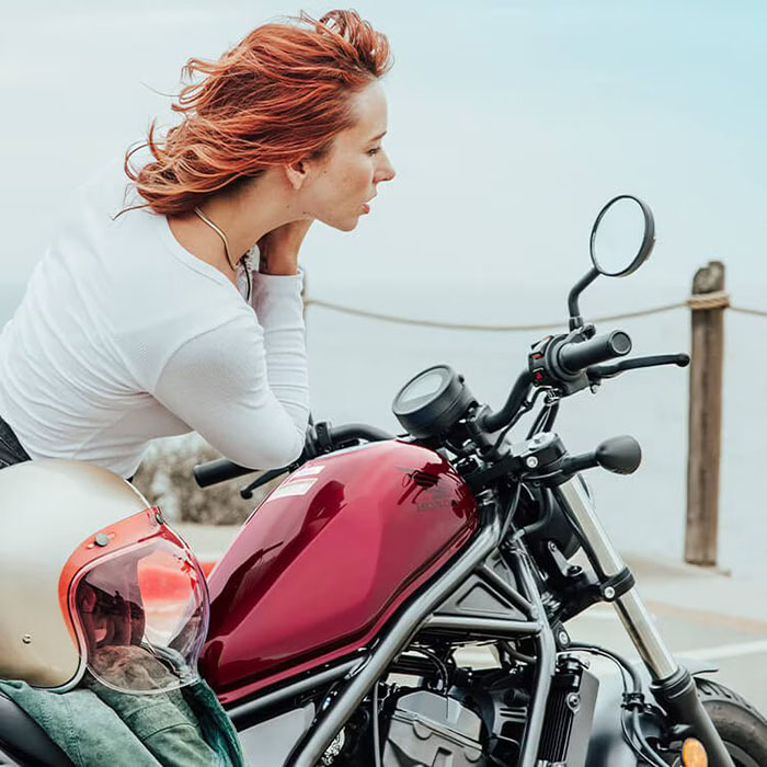 Honda Rebel 300 lifestyle 1