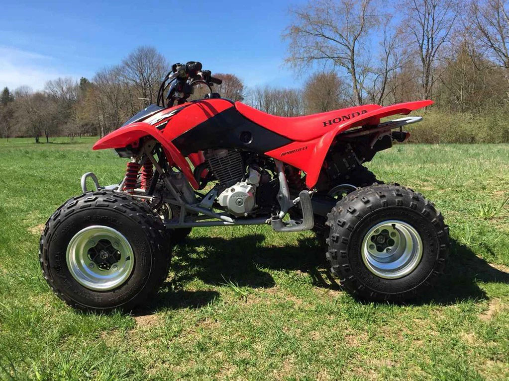 Honda TRX 400Ex action