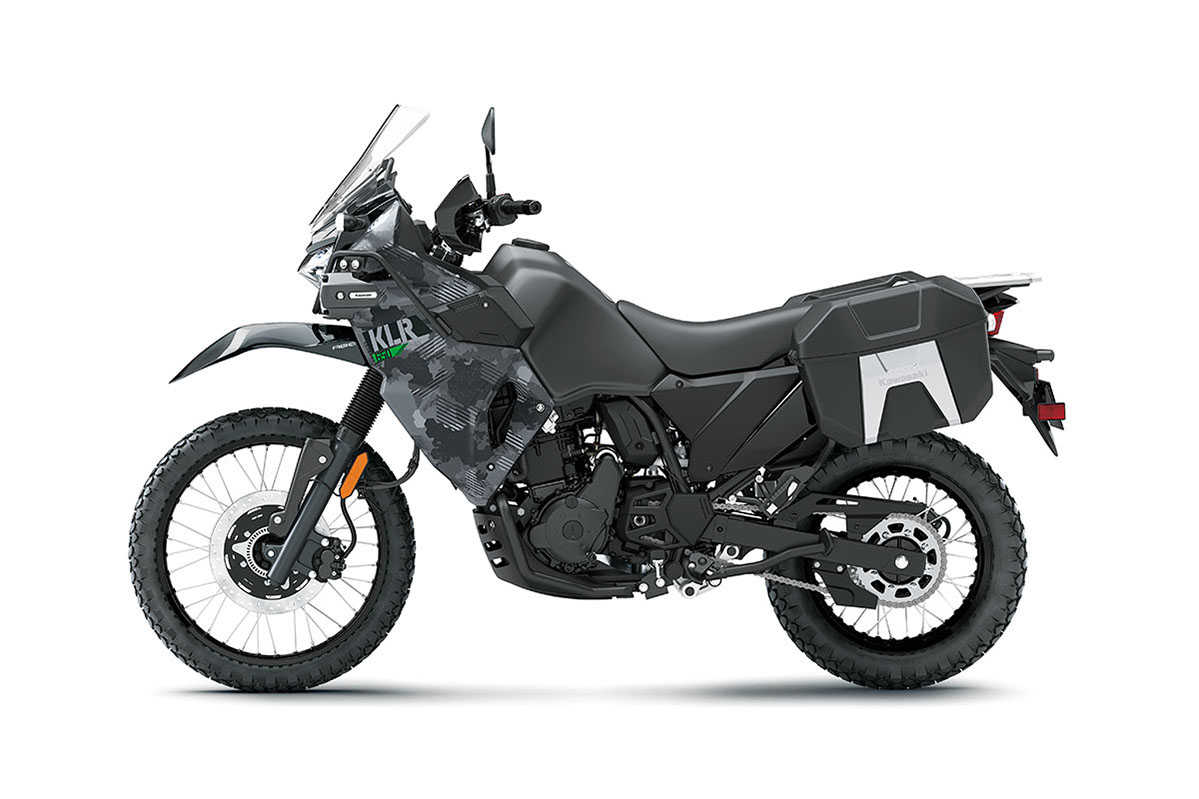 Kawasaki KLR 650 color black