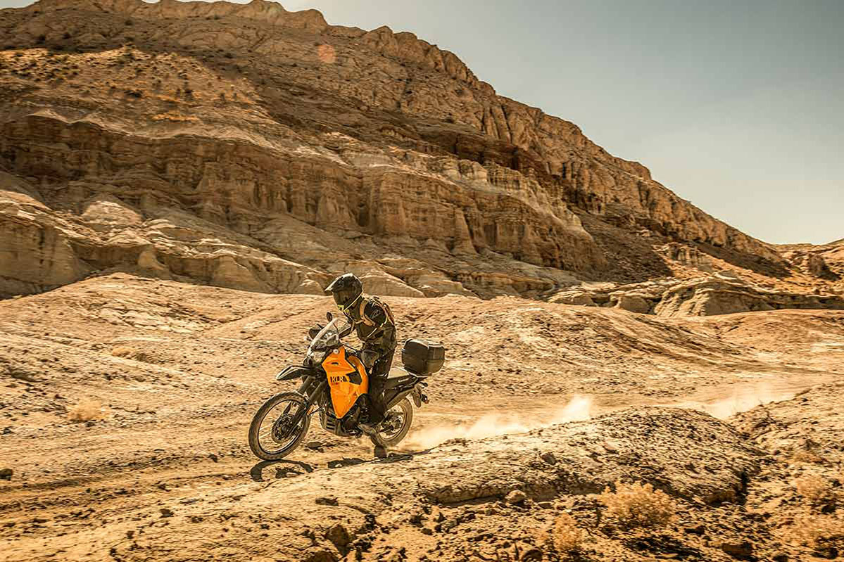 Kawasaki KLR 650 driving 2
