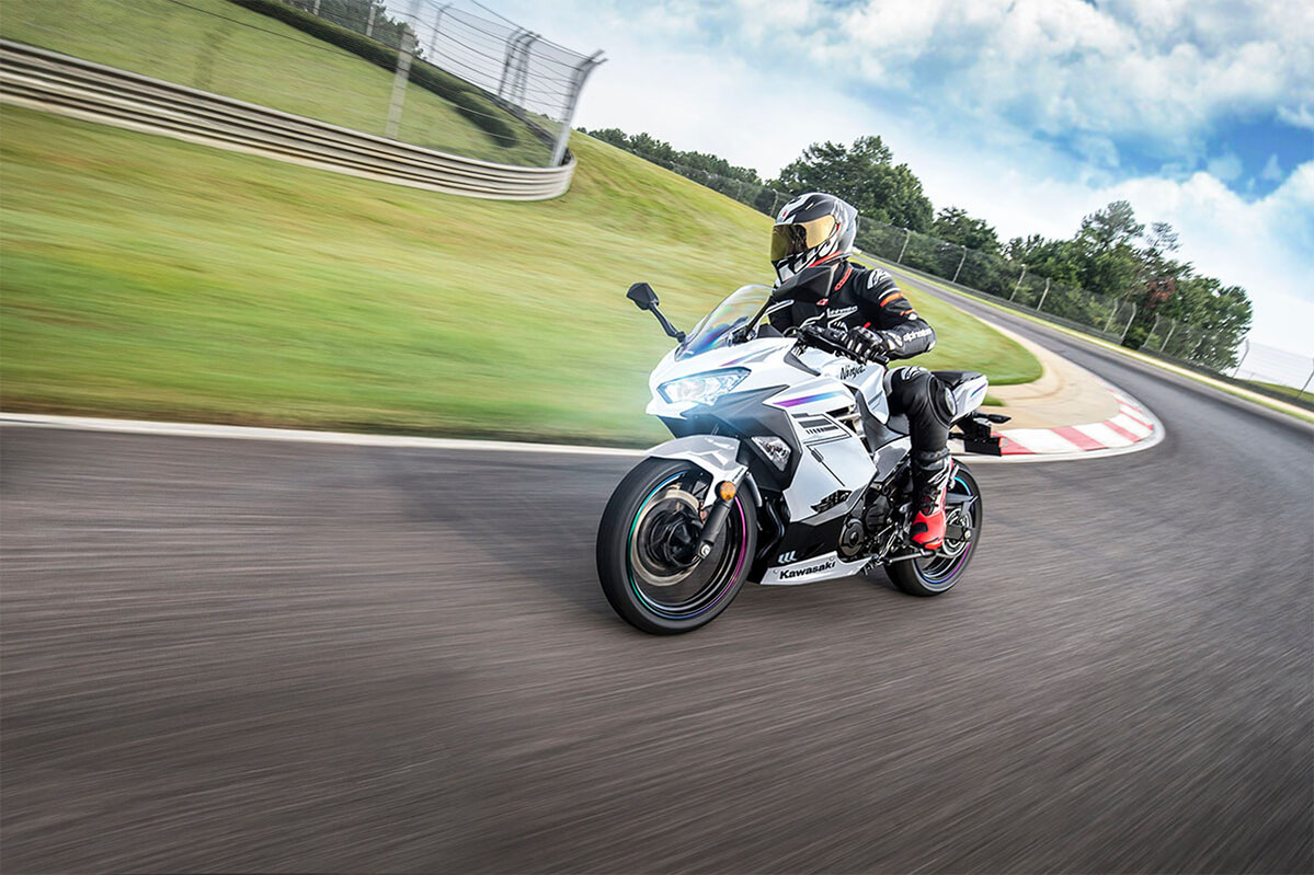 Kawasaki Ninja 400 top speed