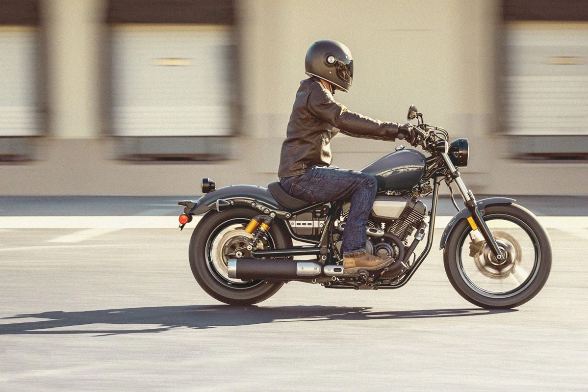 Yamaha Bolt R-Spec driving 3