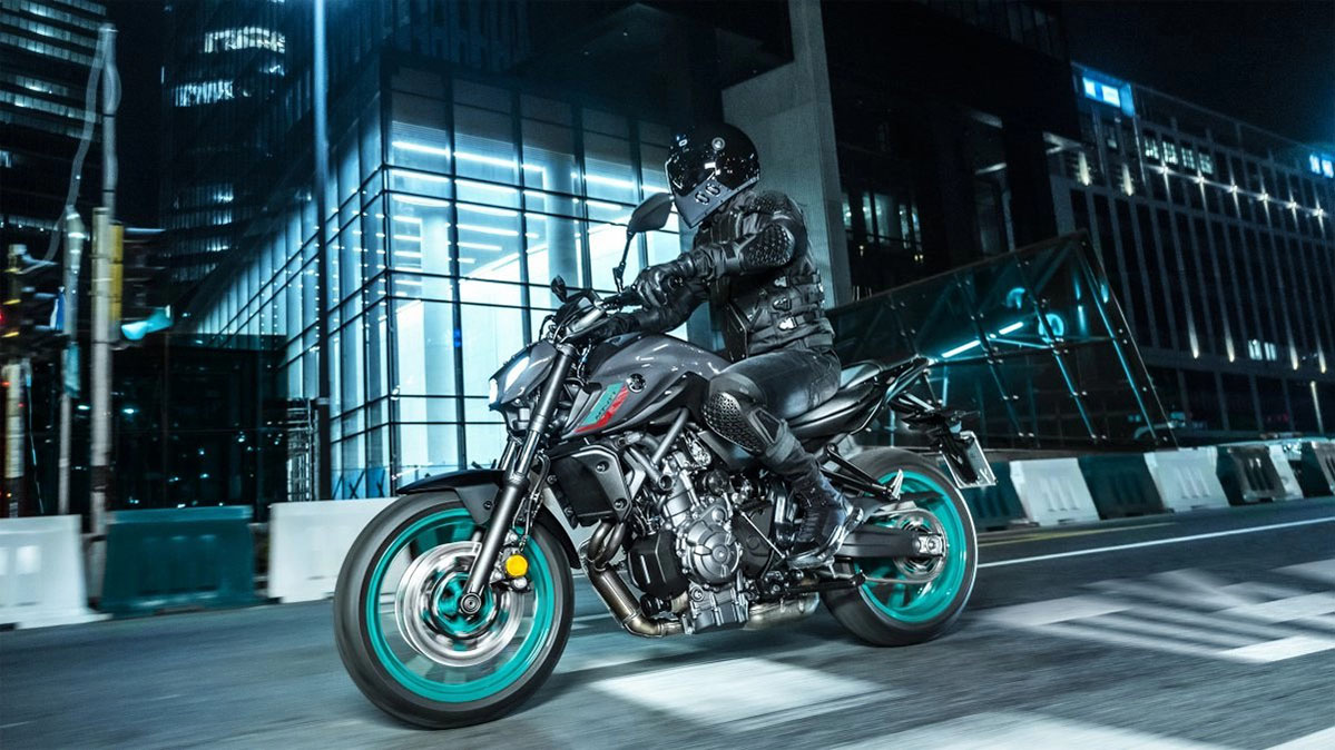 Yamaha MT-07 action