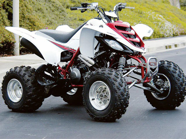 Yamaha Raptor 660 exterior 1