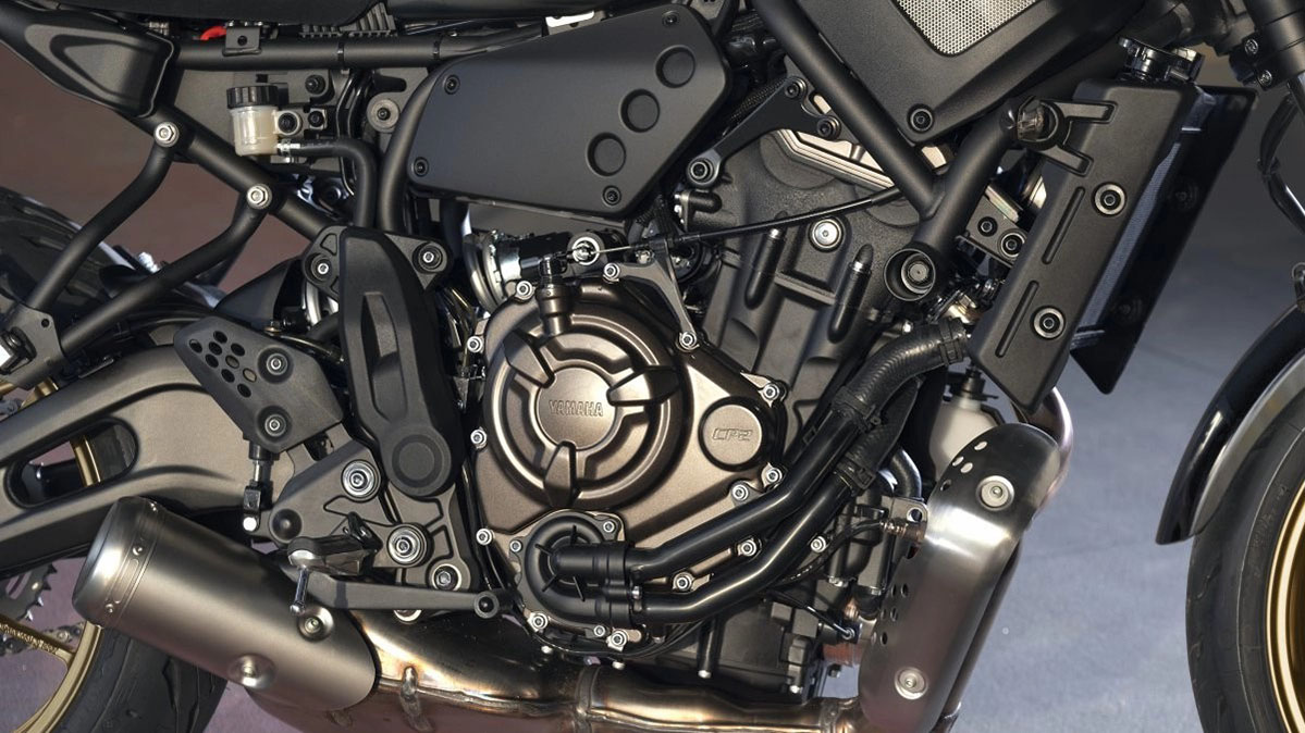 Yamaha XSR700 engine