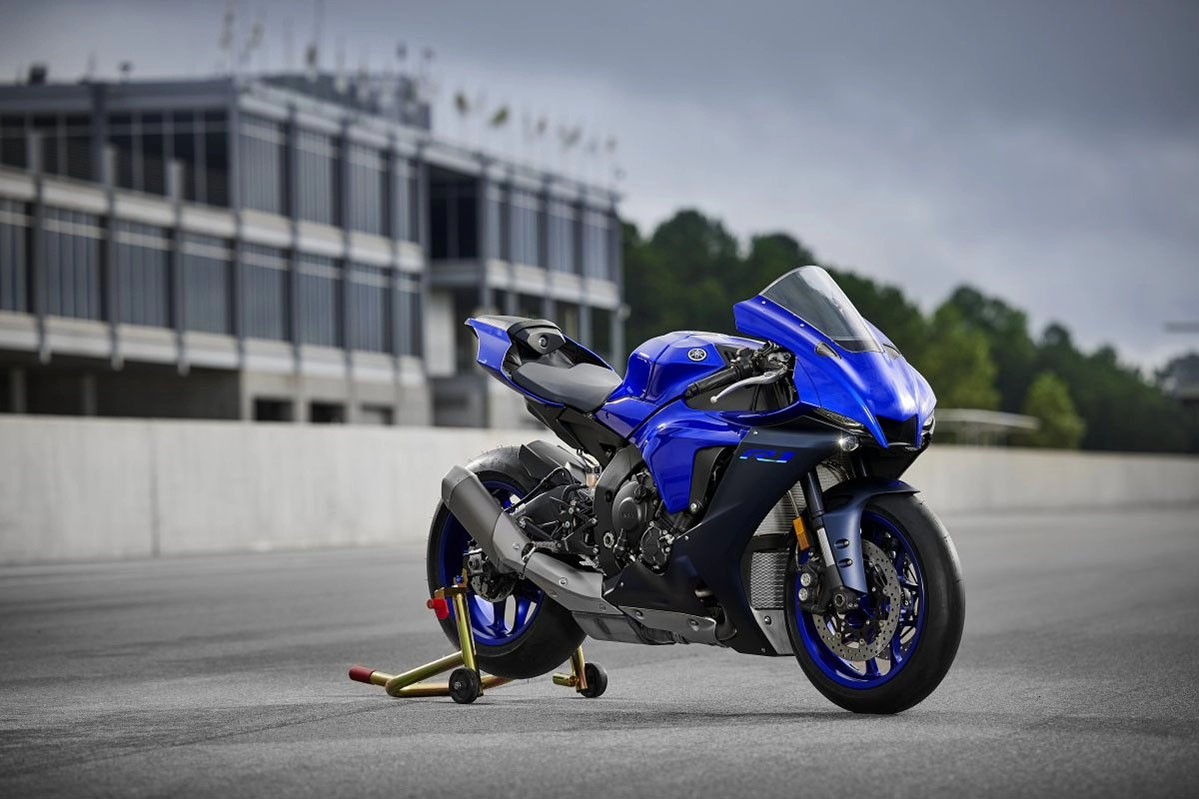 Yamaha YZF-R1 color blue