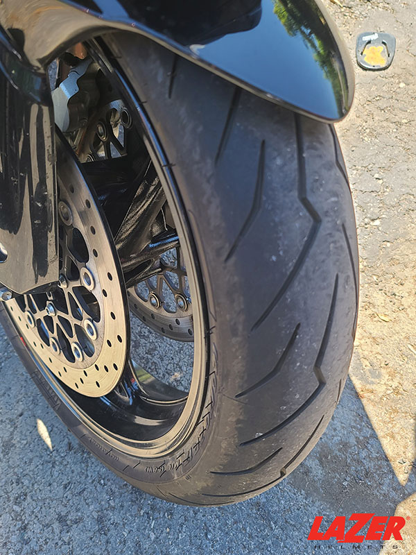 Chicken Strips on The Front Tires